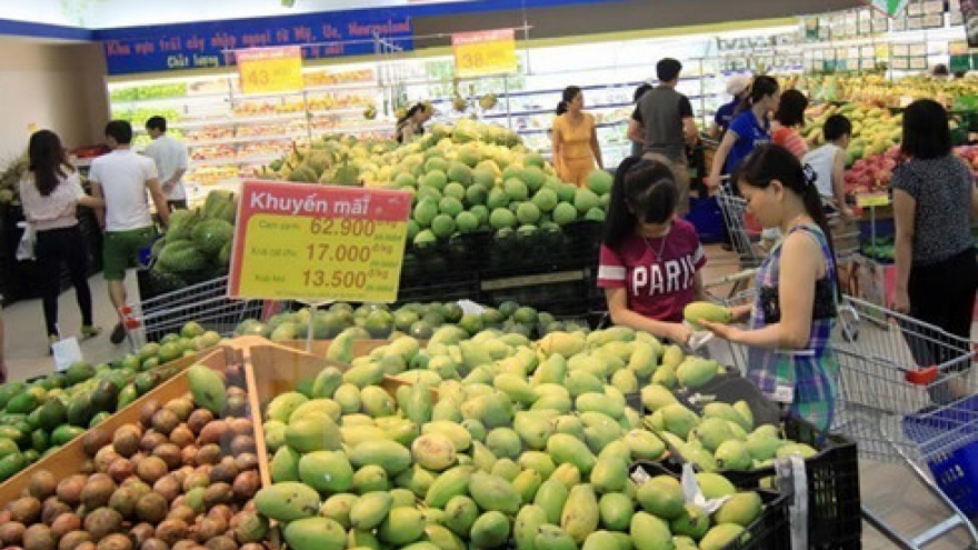 Vietnam keeps inflation under 5% target