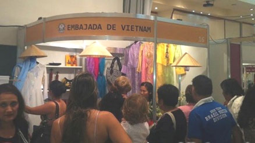 Vietnam handicrafts showcased at MERCOSUR Craft Fair