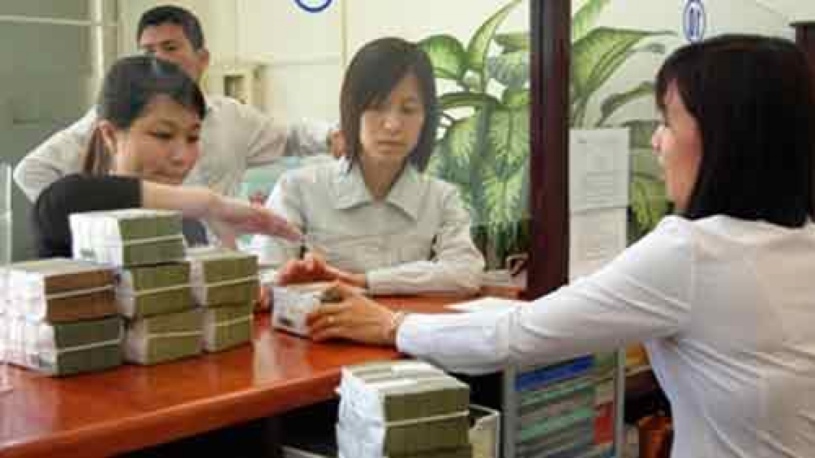 Credit rises 6.2% in H1 2016