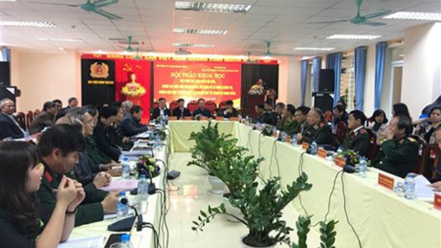 Criticizing distortions on the fight against ideological degradation