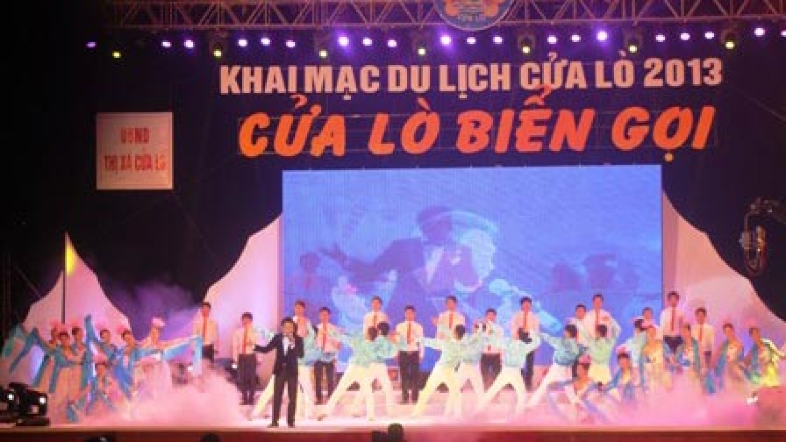Tourism festivals kick off in Do Son, Cua Lo
