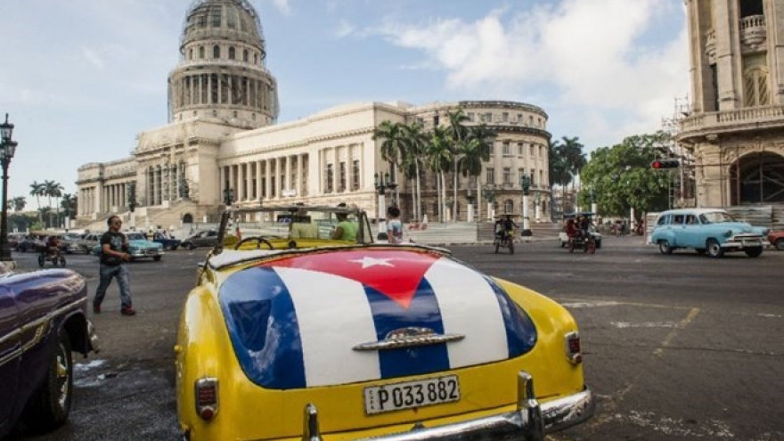 
        Vietnamese community in Cuba celebrate Tet 2017
                              