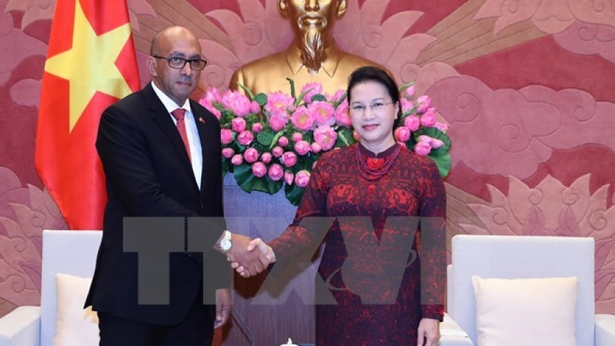NA leader lauds ambassador’s efforts to tighten Vietnam-Cuba links