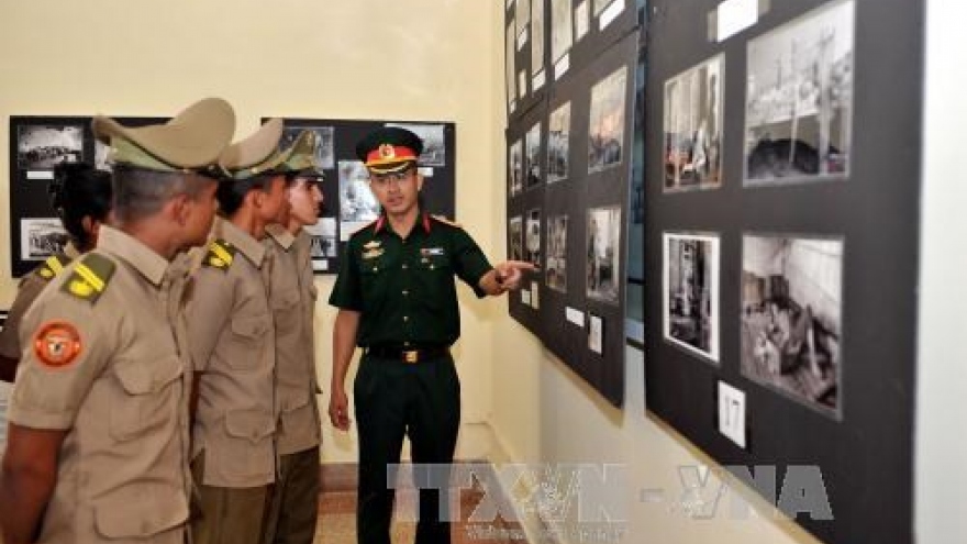 Exhibition on Vietnam’s reunification day held in Cuba