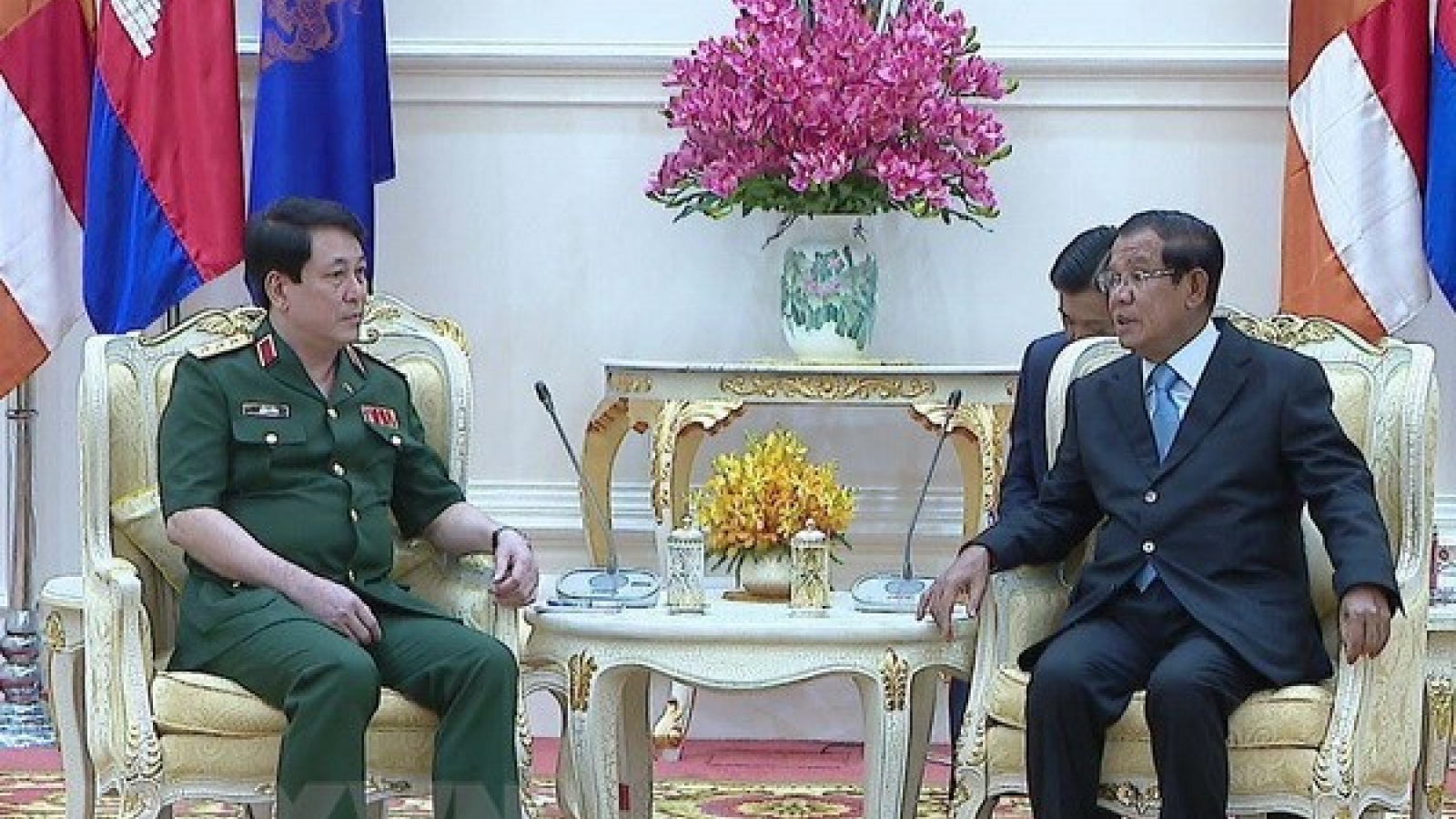 Vietnam boosts defence cooperation with Cambodia
