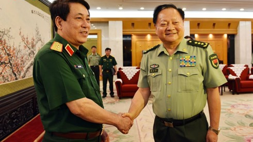 Vietnam, China to strengthen defence ties