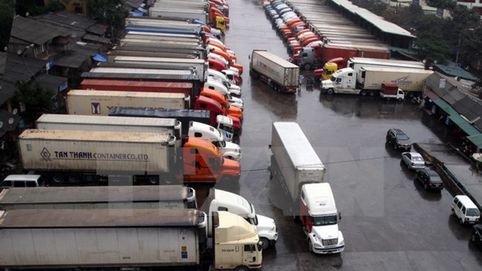 Customs sector cuts customs clearance time