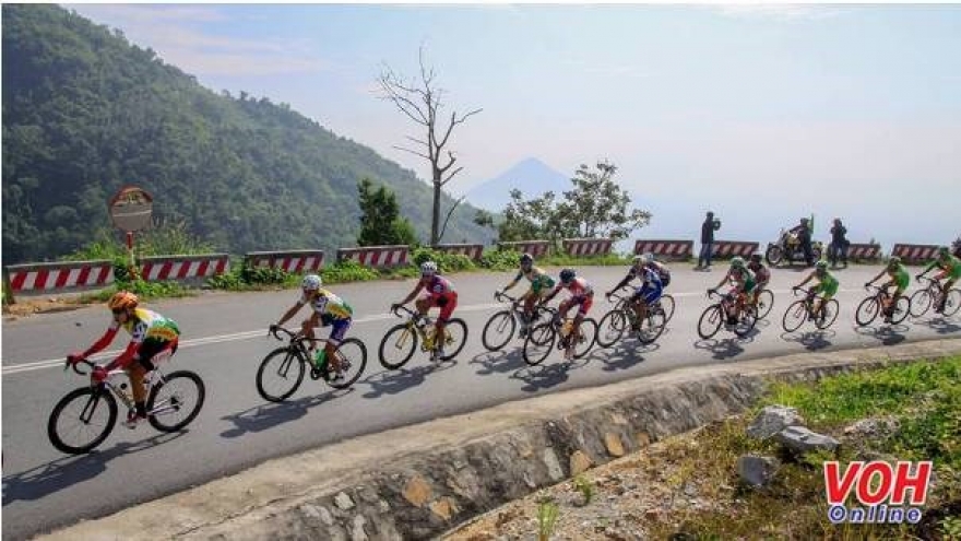 Nam Ky Khoi Nghia bike race runs through Cambodian localities