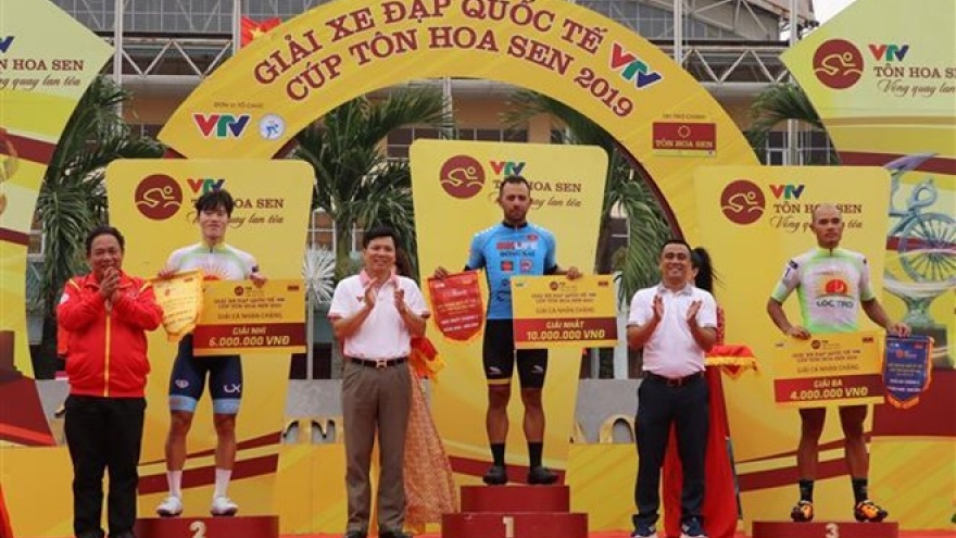 Colombian cyclist wins third stage of int’l tournament