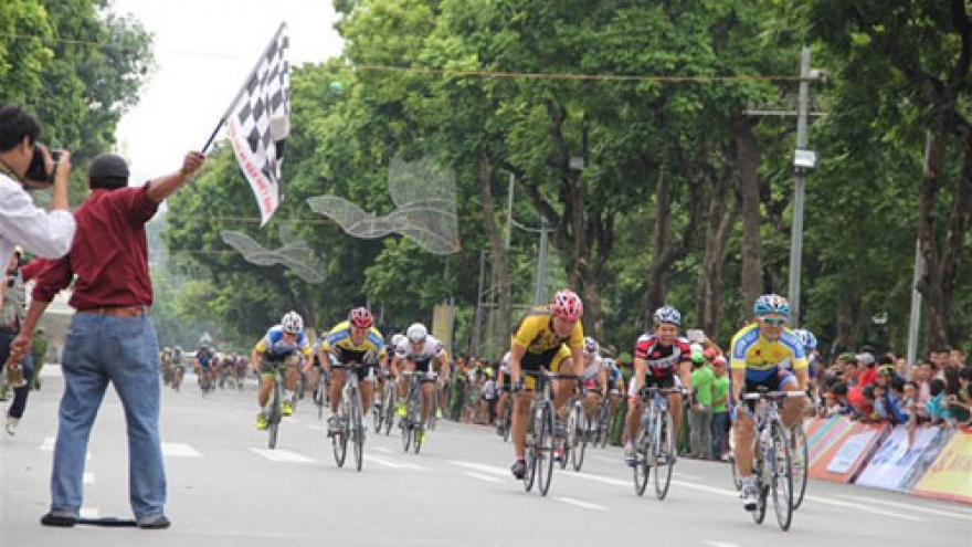 Nearly 500 cyclists to compete in Hanoi cycling event