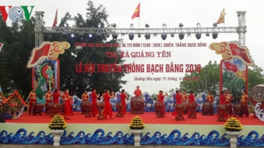Quang Ninh festival commemorates Bach Dang victory