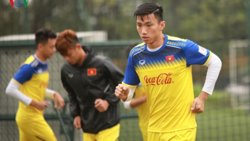 Vietnam U23s take part in training session after trimming squad