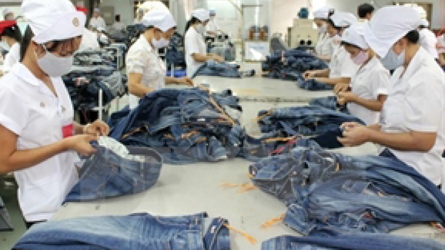 
        Foreign-invested footwear manufacturers show their power
                              