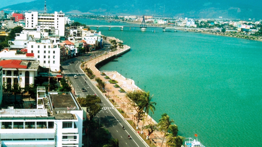 Direct flights help Danang tourism fly high