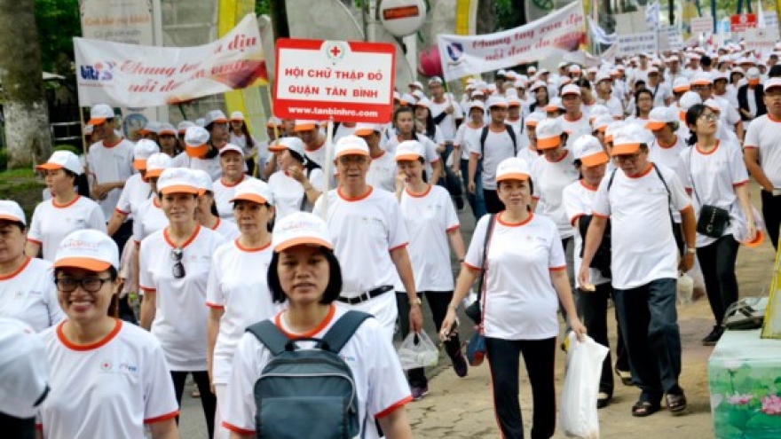 Thousands come out to walk for AO victims, disabled 