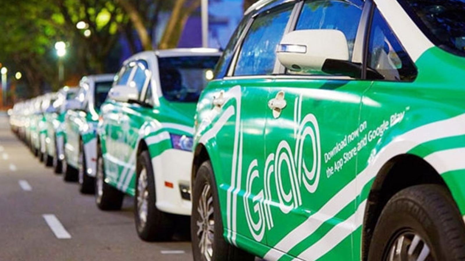 Danang continues to ban Grab and Uber