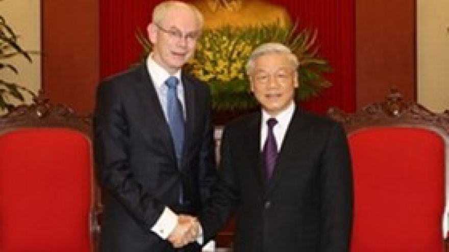 Party and Gov't leaders receive European Council President