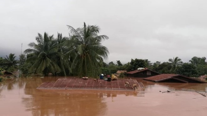 Vietnam expresses sympathy with Laos over losses in dam collapse