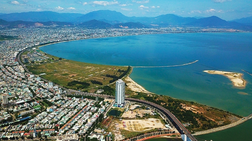 Selective investing key for Danang