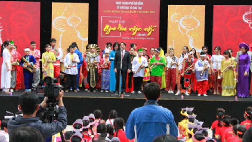 Language exchange festival welcomes APEC Year 2017