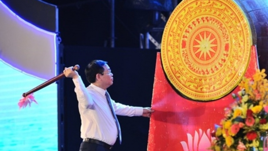 Cua Lo tourism festival opens in Nghe An