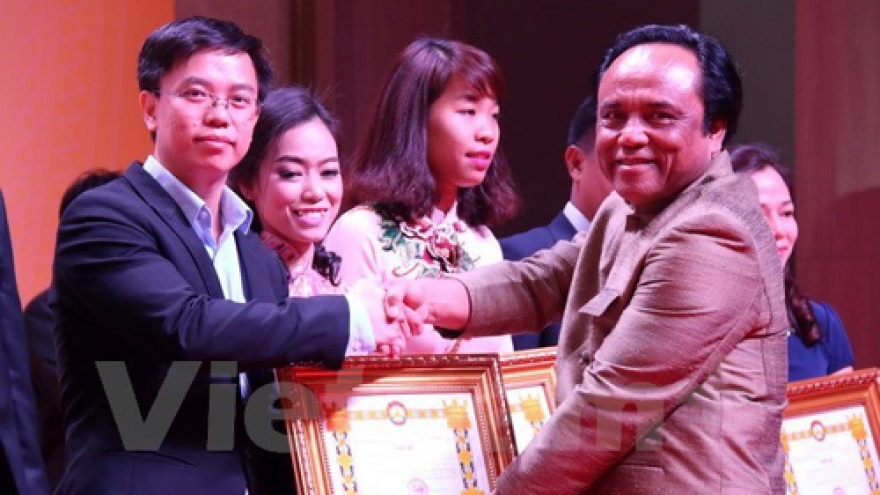 
        Vietnam Entrepreneurs’ Day marked in Laos
                              