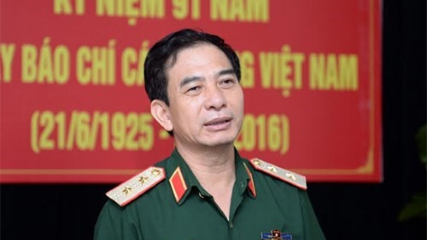 Vietnam forges defence ties with US, Cambodia