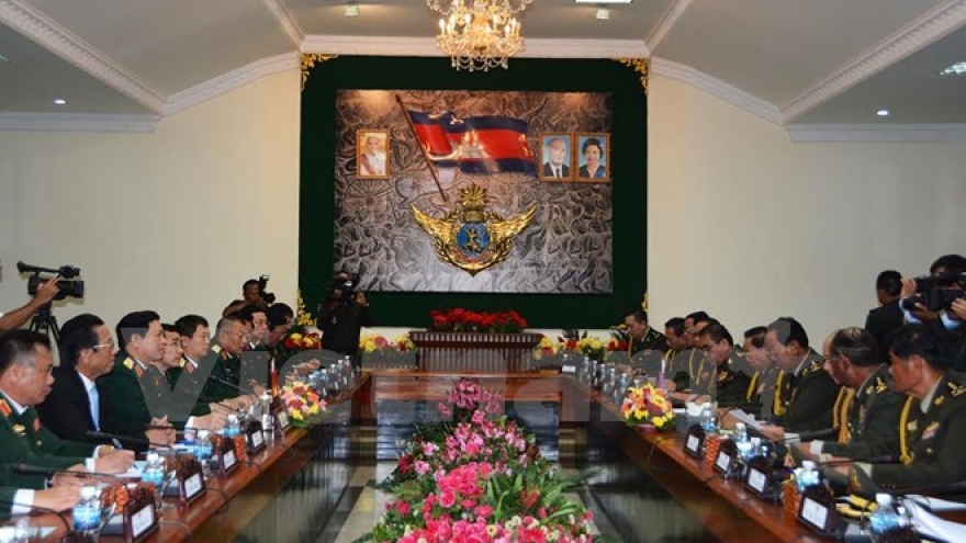 Vietnam, Cambodia beef up defence ties
