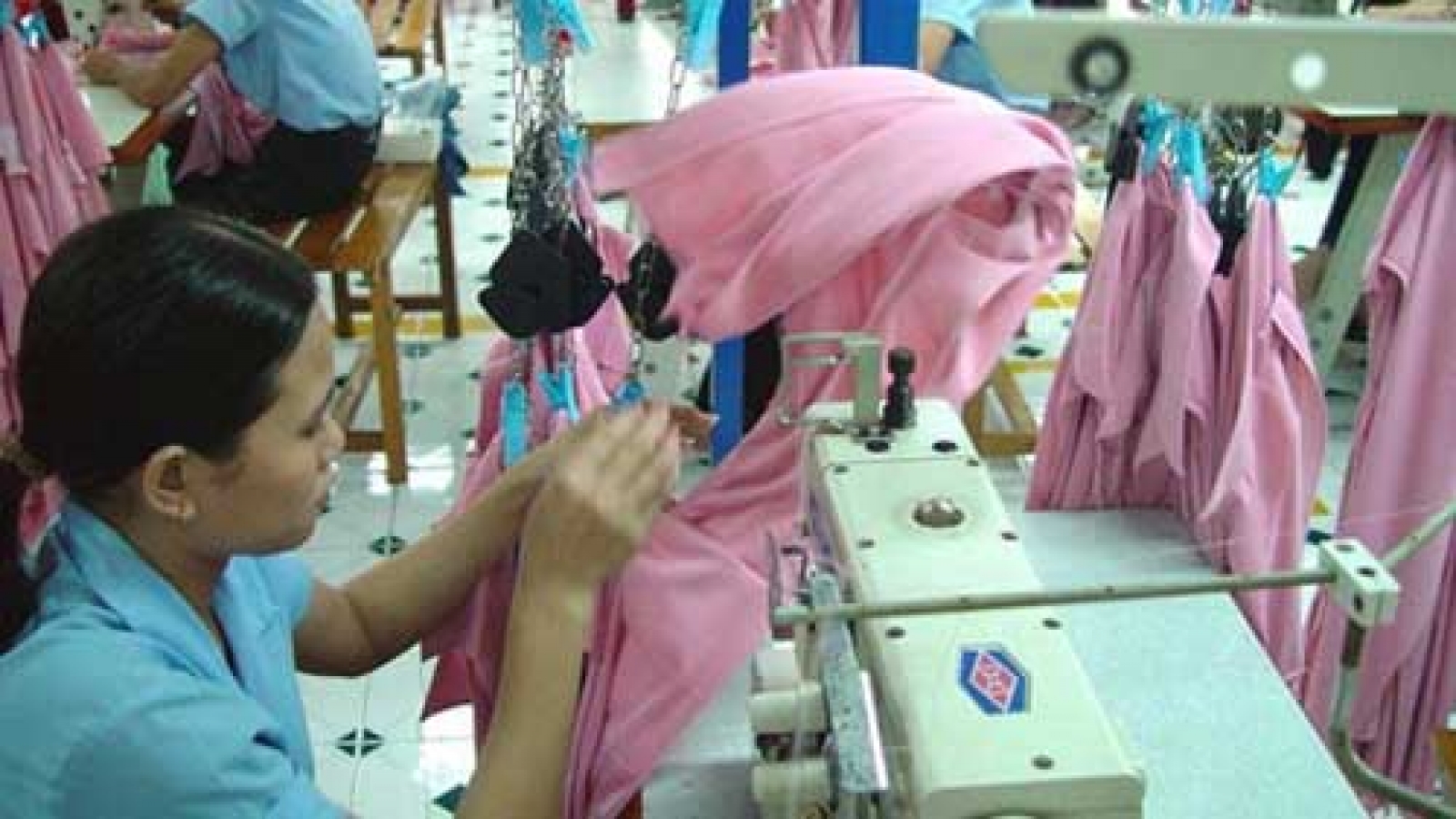 Yarn-forward rules spur investment in textiles