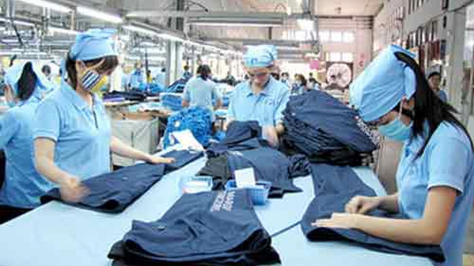 Vietnam probes for new clothing export markets