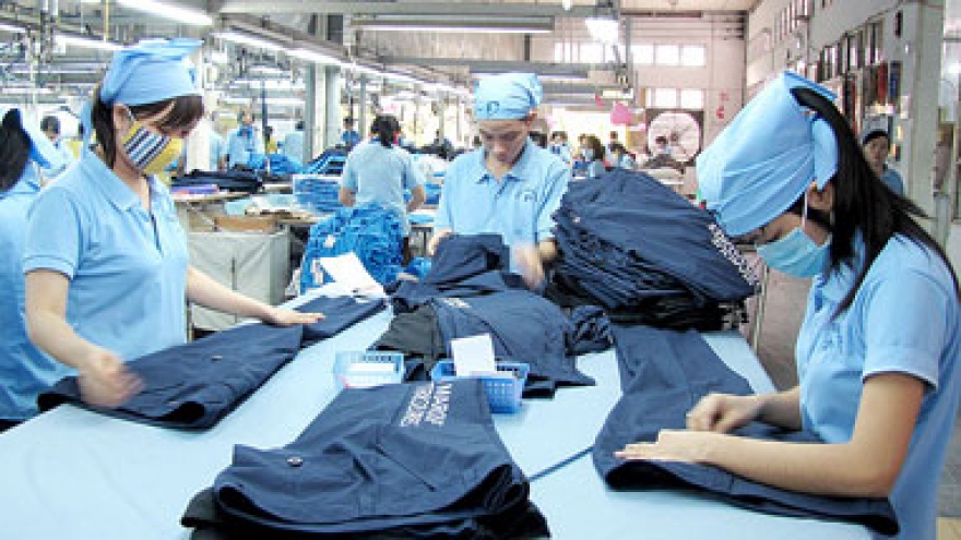 US businesses pour huge investment into garment