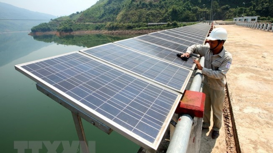 Construction begins on two solar power plants in Phu Yen 