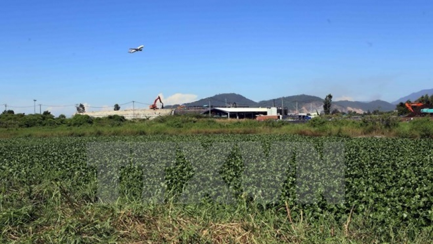 Detoxified land handed over for expansion of Da Nang airport