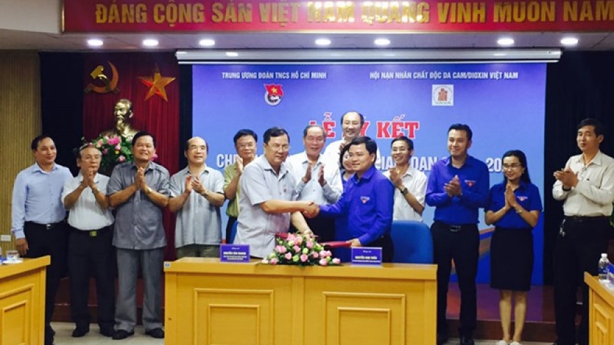 Vietnamese youths join hands in caring for AO/dioxin victims