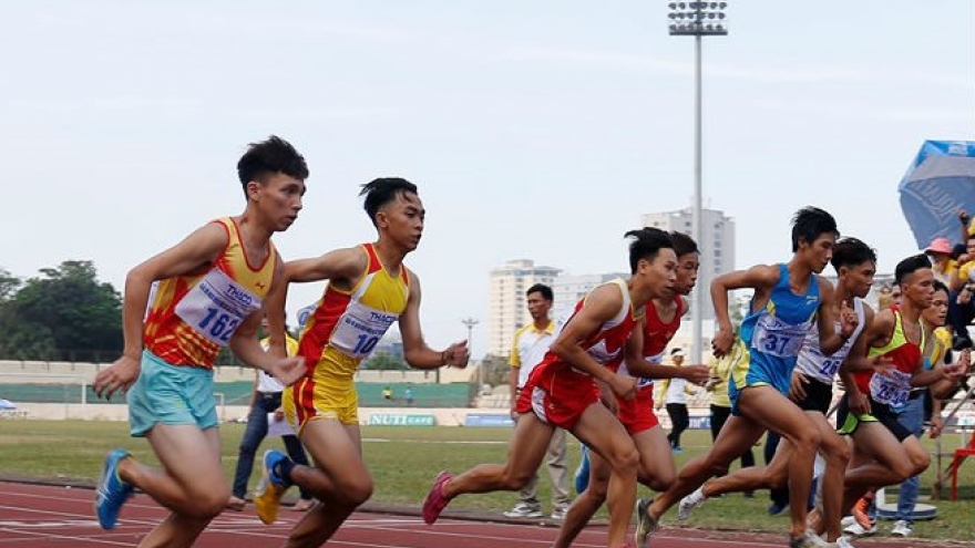 Hanoi triumphs at junior championships