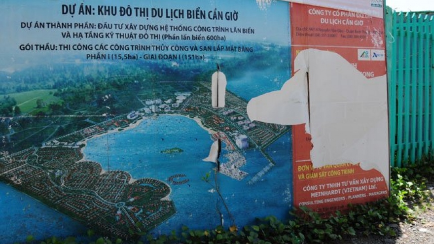 
        Vingroup subsidiary eyes $40.25 million Can Gio golf project
                              