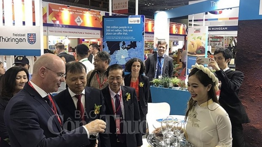 Vietnam Foodexpo helps boost trade cooperation with foreign firms
