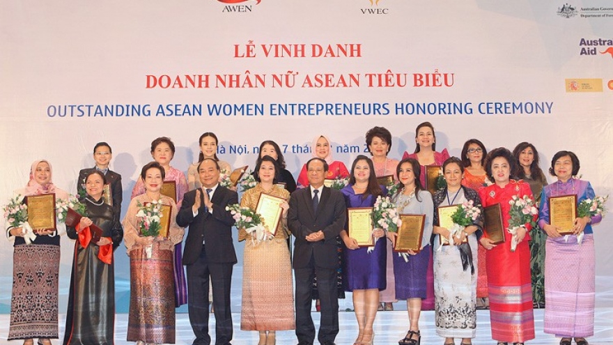 Hanoi hosts forum for female entrepreneurs in ASEAN region