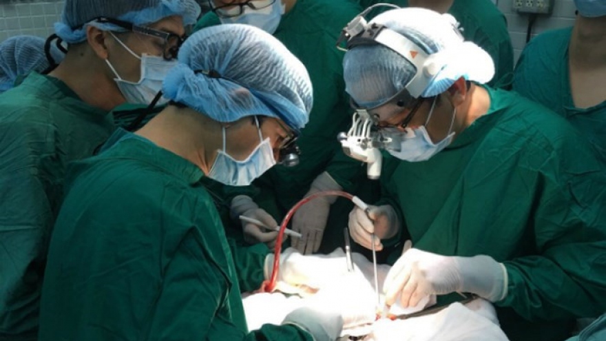 Vietnam performs transnational organ transplant miracles