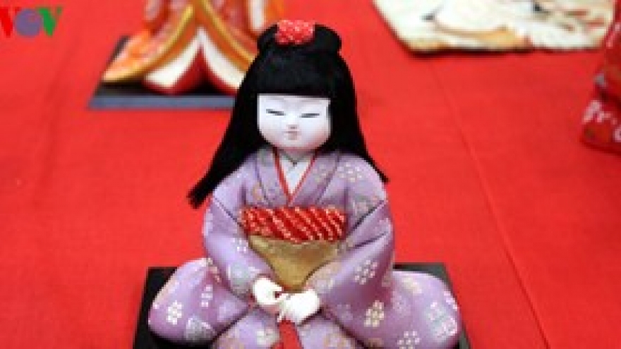 Exhibition spotlights Traditional Japanese Dolls