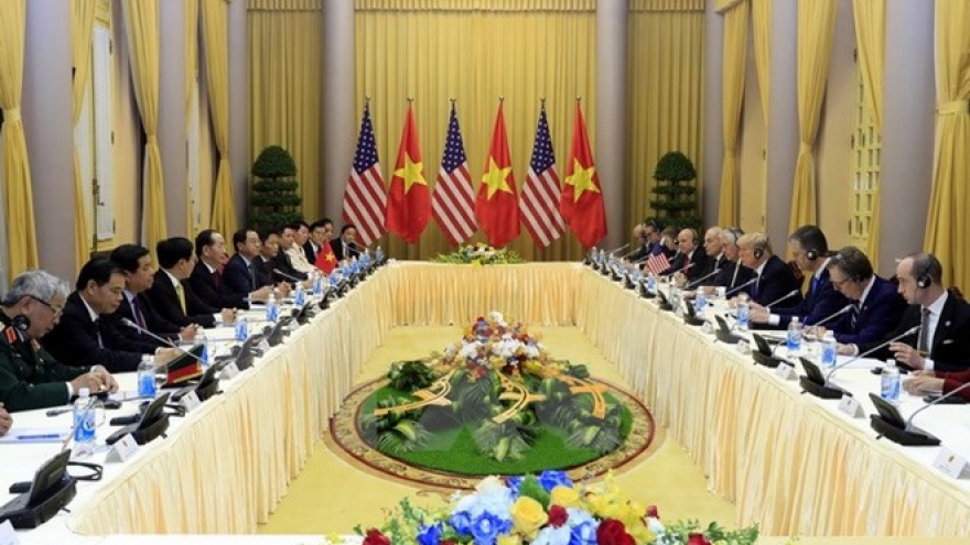 Vietnam, US sign cooperation agreements