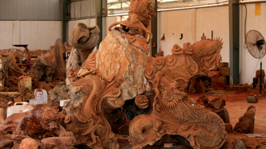 Dong Giao wood carving village in Hai Duong province