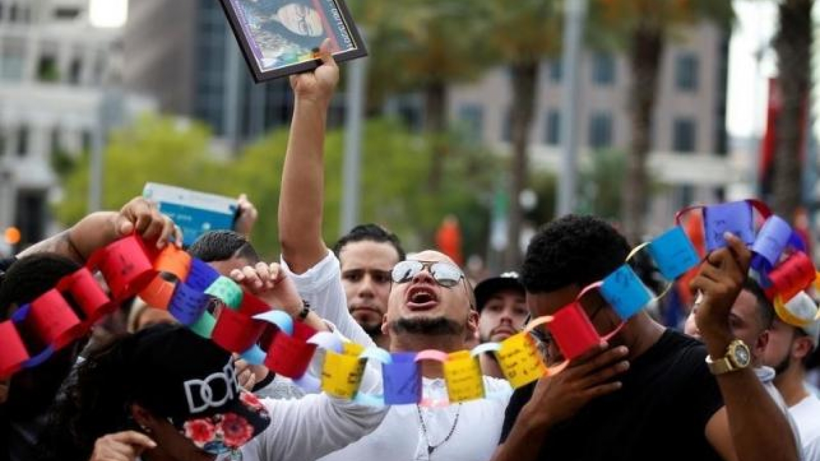 Orlando gunman likely 'radicalized' through internet, US says