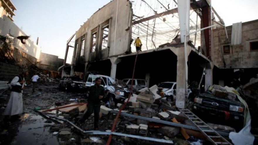 Attack on mourners in Yemen kills 82: acting health minister