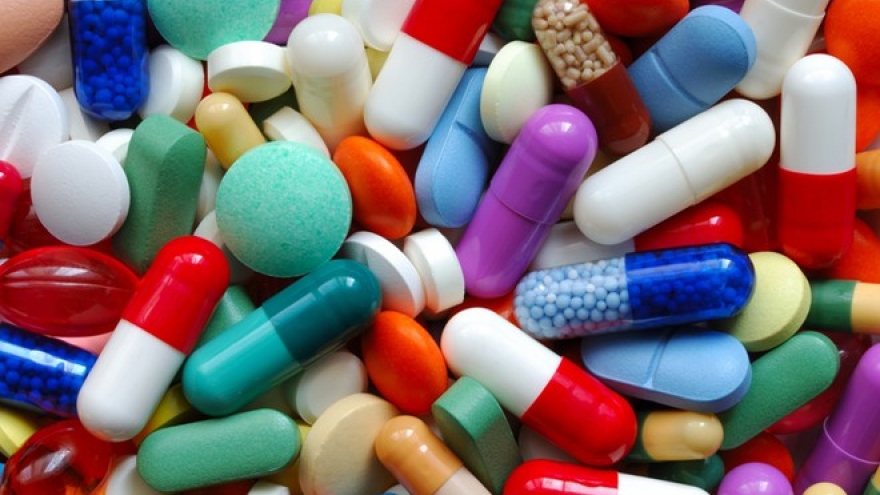 Vietnam spends US$2.144 bil importing pharmaceuticals in over eight months