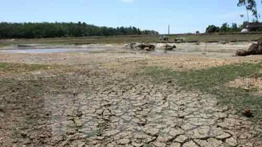
        Farmers supported to cope with drought
                              