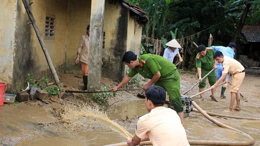Damrey typhoon victims stabilize their lives, production