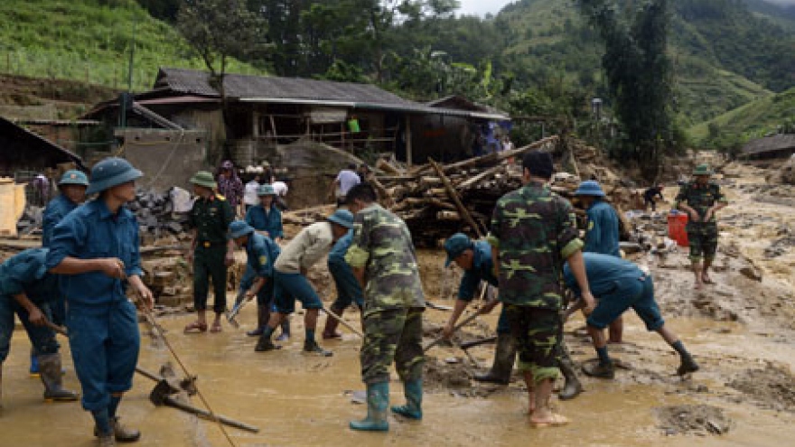 Joint efforts to help flood victims in northern mountain provinces