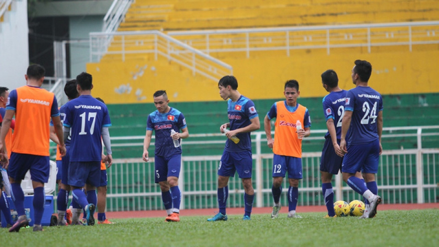 National football team trains for AFF Cup in ROK 