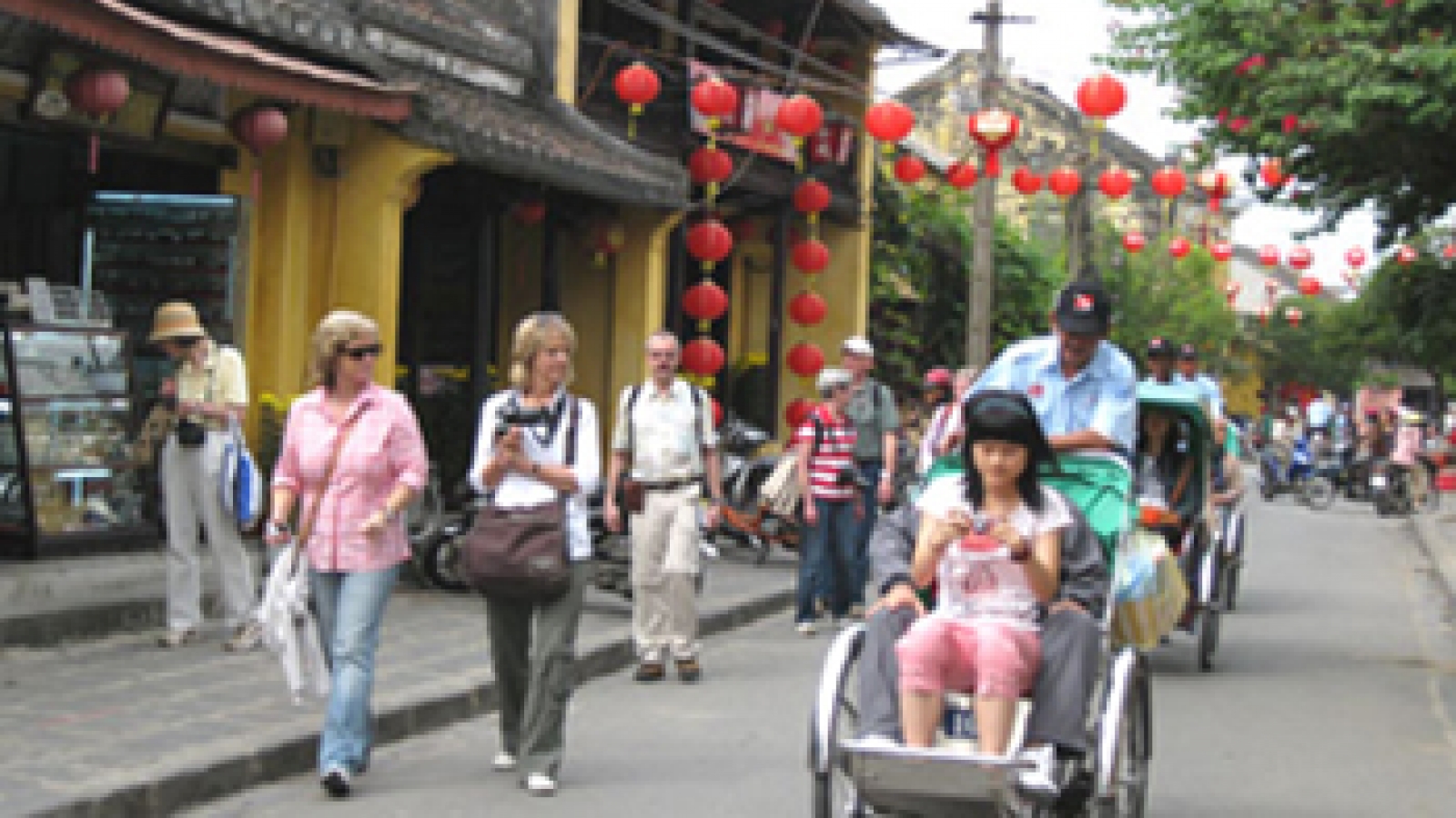 Tourism sector focuses on promoting national brand